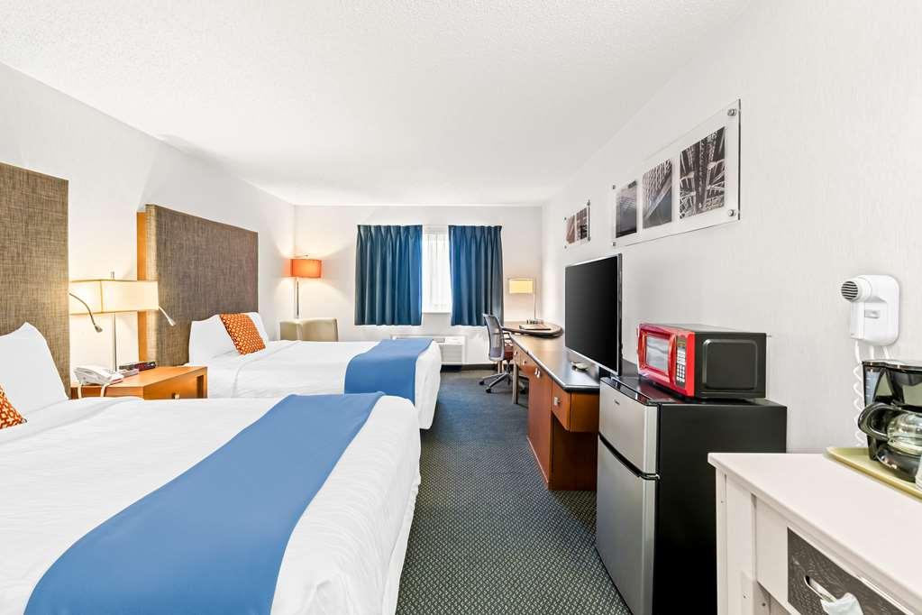 Americas Best Value Inn & Suites - Tahquamenon Country Newberry Pokój zdjęcie