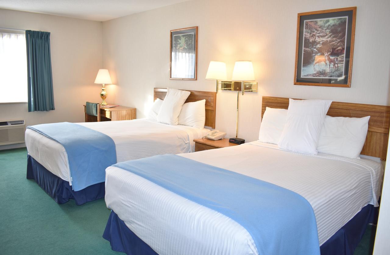 Americas Best Value Inn & Suites - Tahquamenon Country Newberry Zewnętrze zdjęcie